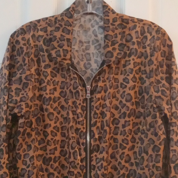 HalfHeart Women's Animal Print Long Windbreaker Jacket - Picture 2 of 7